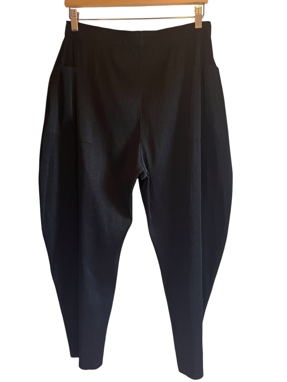 Weekend MaxMara Pleated Balloon Trousers in black size L excellent condition - Picture 10 of 15